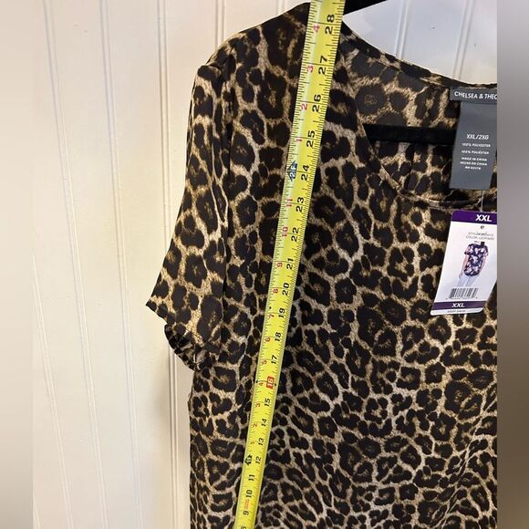 Chelsea & Theodore Leopard Print Blouse - Size 2X - Picture 3 of 5